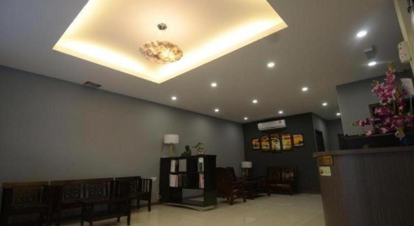 Kuok Pin Hotel Kuching Exterior foto